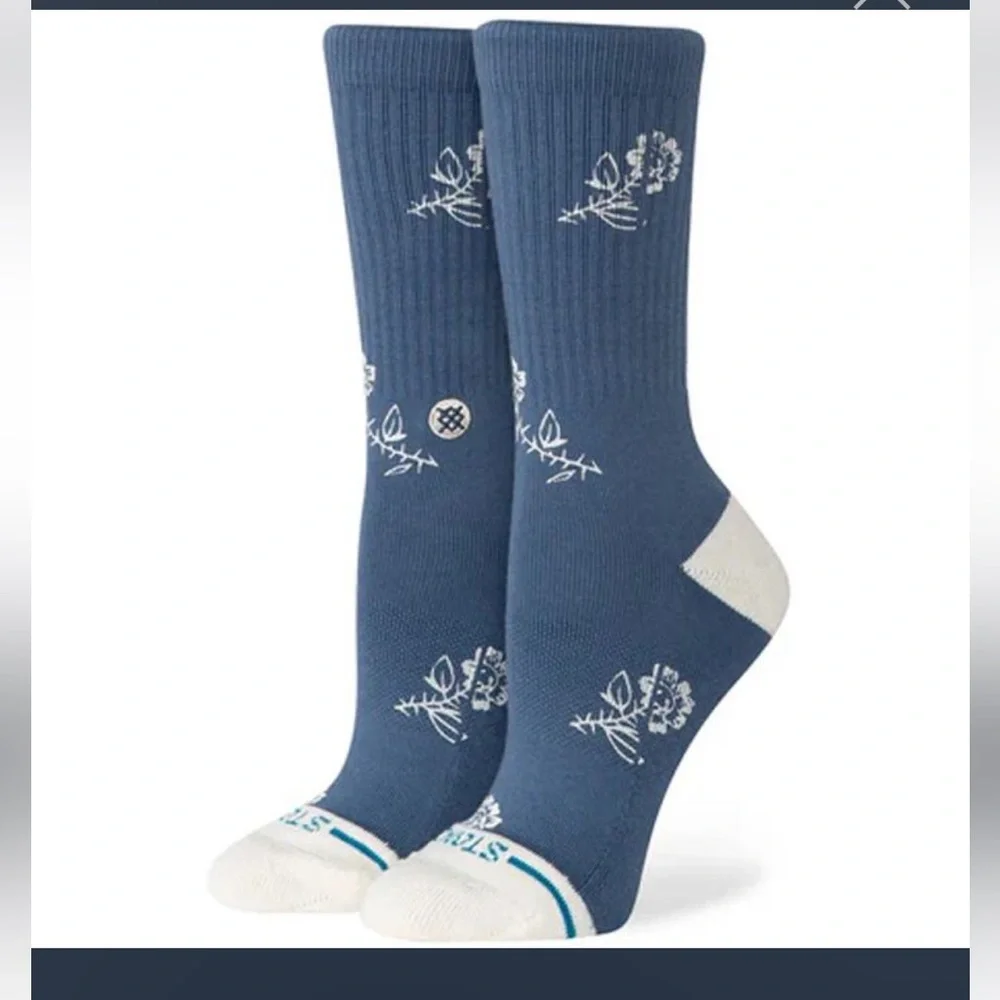 Stance Women's Petite Bloom Blue and White Floral Cotton Crew Socks Size M